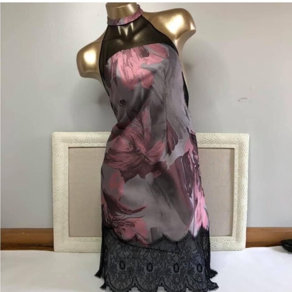 Lucia’s Sarto 🪡 pink and black  lace dress mini backless